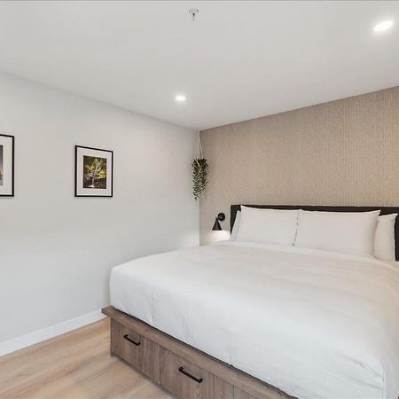 The Oak Hotel Nelson Bagian luar foto